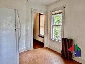 34 Highland Ave in Barre, VT - Foto de edificio - Building Photo