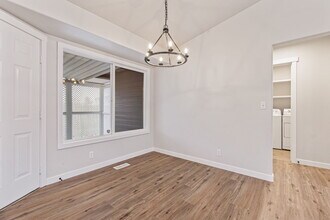 11035 W Halstead Ct in Boise, ID - Foto de edificio - Building Photo