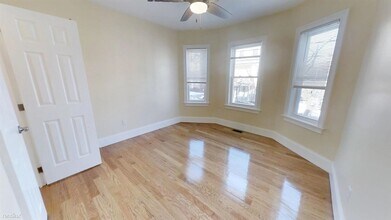 30 Cambridge Terrace-Unit -Apt 1 in Cambridge, MA - Building Photo - Building Photo