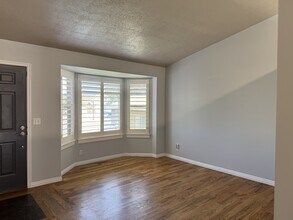 4931 W Berry Creek Dr in Riverton, UT - Building Photo - Building Photo