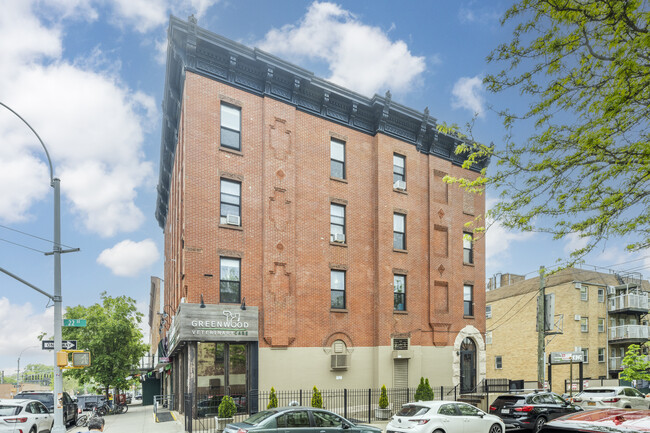 708 5th Ave in Brooklyn, NY - Building Photo - Building Photo