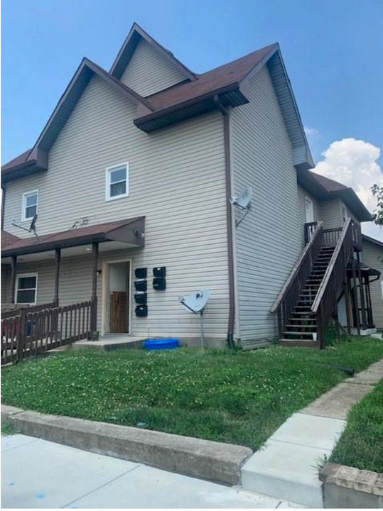 424 W Main St in Lebanon, IN - Building Photo