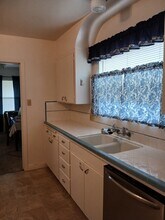 400 Eureka Ave in Lodi, CA - Building Photo - Building Photo