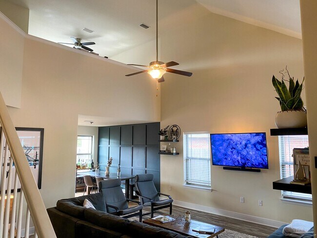 5560 Tucker Circle in Pace, FL - Building Photo - Building Photo