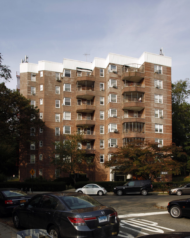 Fountain Gardens in Bronx, NY - Building Photo - Building Photo