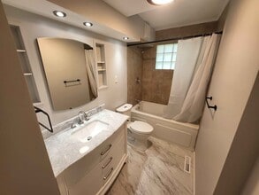 86 Tulane Bay in Winnipeg, MB - Building Photo - Building Photo