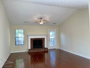 1571 Carriage Ln in Jonesboro, GA - Building Photo - Building Photo