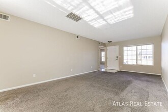 5083 Helena Ct in Denver, CO - Foto de edificio - Building Photo