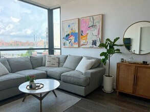 50 Greenpoint Ave in Brooklyn, NY - Building Photo - Building Photo