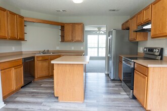 465 Jillian Dr in Crestview, FL - Building Photo - Building Photo