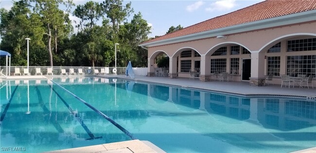 7745 Woodbrook Cir in Naples, FL - Building Photo - Building Photo