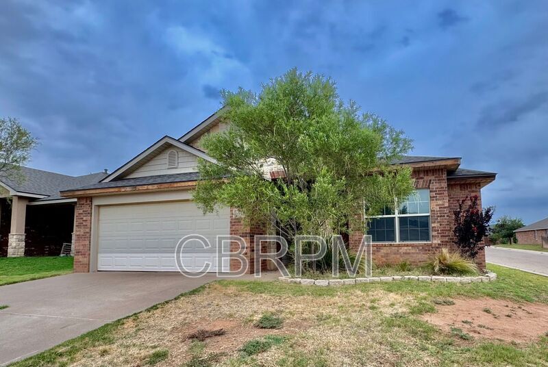 6918 95th St in Lubbock, TX - Building Photo