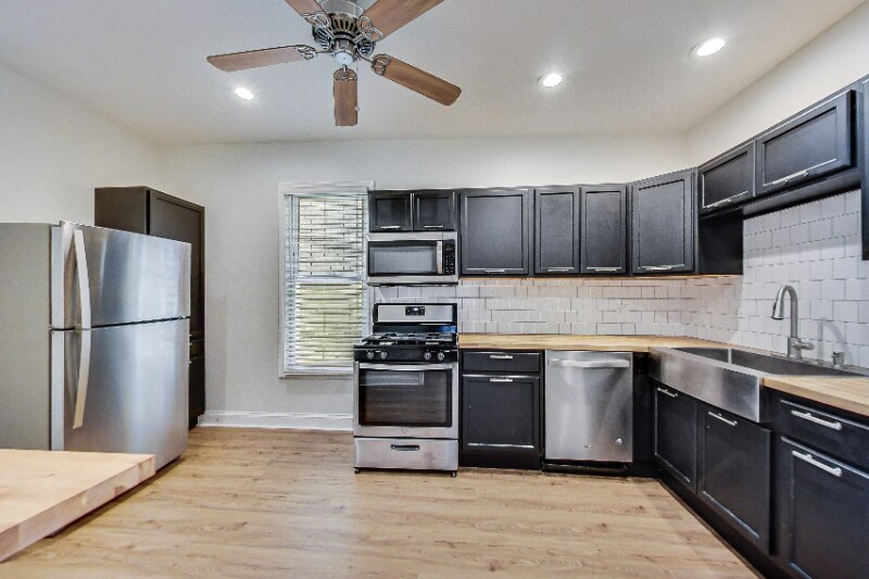 2719 N Ridgeway Ave in Chicago, IL - Building Photo