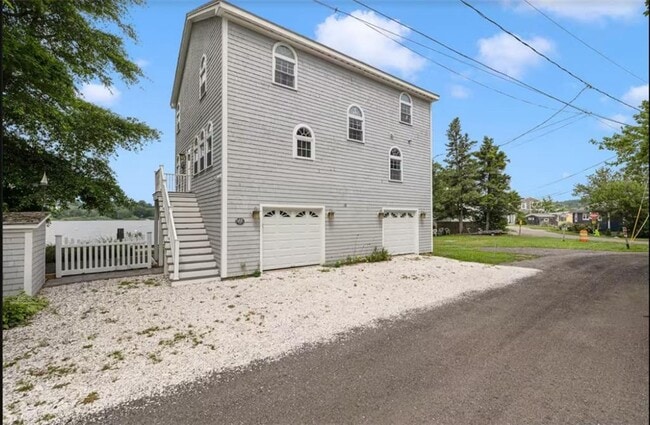 property at 67 Lawrence Ct