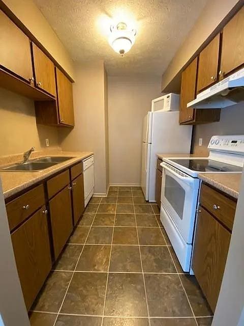 3839 Silver Lake Rd in Traverse City, MI - Building Photo - Building Photo