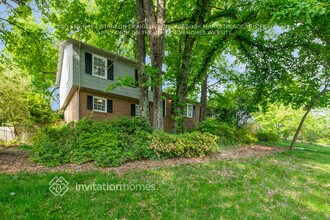 929 Eaglewood Ave in Charlotte, NC - Building Photo - Building Photo
