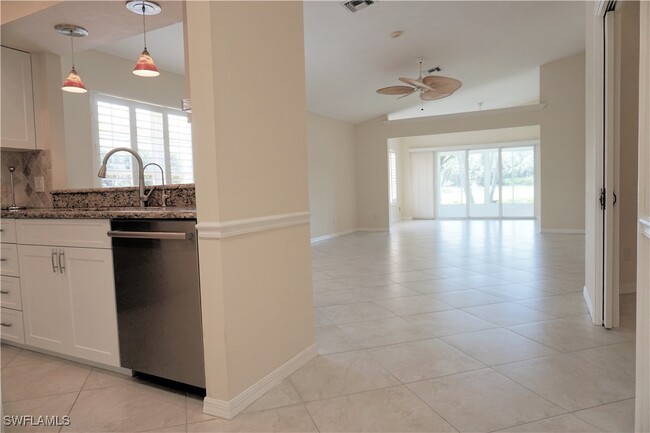property at 1546 Weybridge Cir