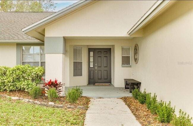 668 Glengary Ln in Palm Harbor, FL - Building Photo - Building Photo
