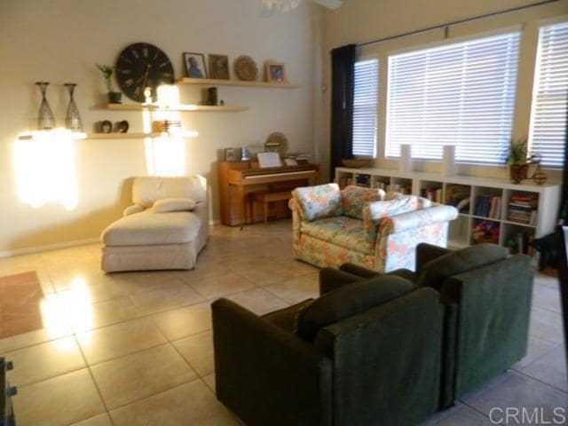 552 Bent Trail Dr in Chula Vista, CA - Building Photo - Building Photo