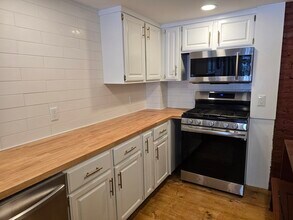 223 Central St in Hudson, MA - Building Photo - Building Photo