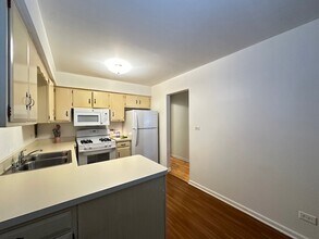 622 Lincoln Ave in Addison, IL - Building Photo - Building Photo