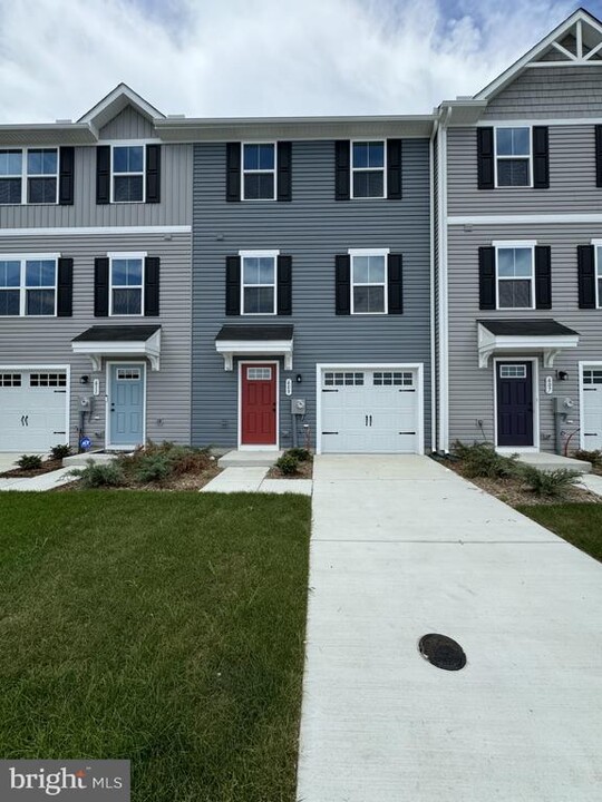 609 Yellow Bill Ln in Cambridge, MD - Building Photo