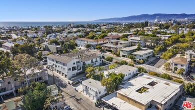 646 Ocean Park Blvd-Unit -C in Santa Monica, CA - Foto de edificio - Building Photo