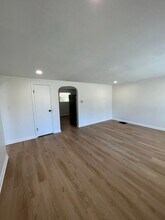 1961 Linwood Ave in Columbus, OH - Building Photo - Building Photo