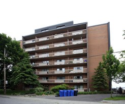 41 Lake Shore Dr in Toronto, ON - Building Photo