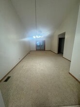 4801 S 55th Ct in Lincoln, NE - Building Photo - Building Photo