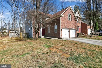 15220 Lord Culpeper Ct in Woodbridge, VA - Building Photo - Building Photo