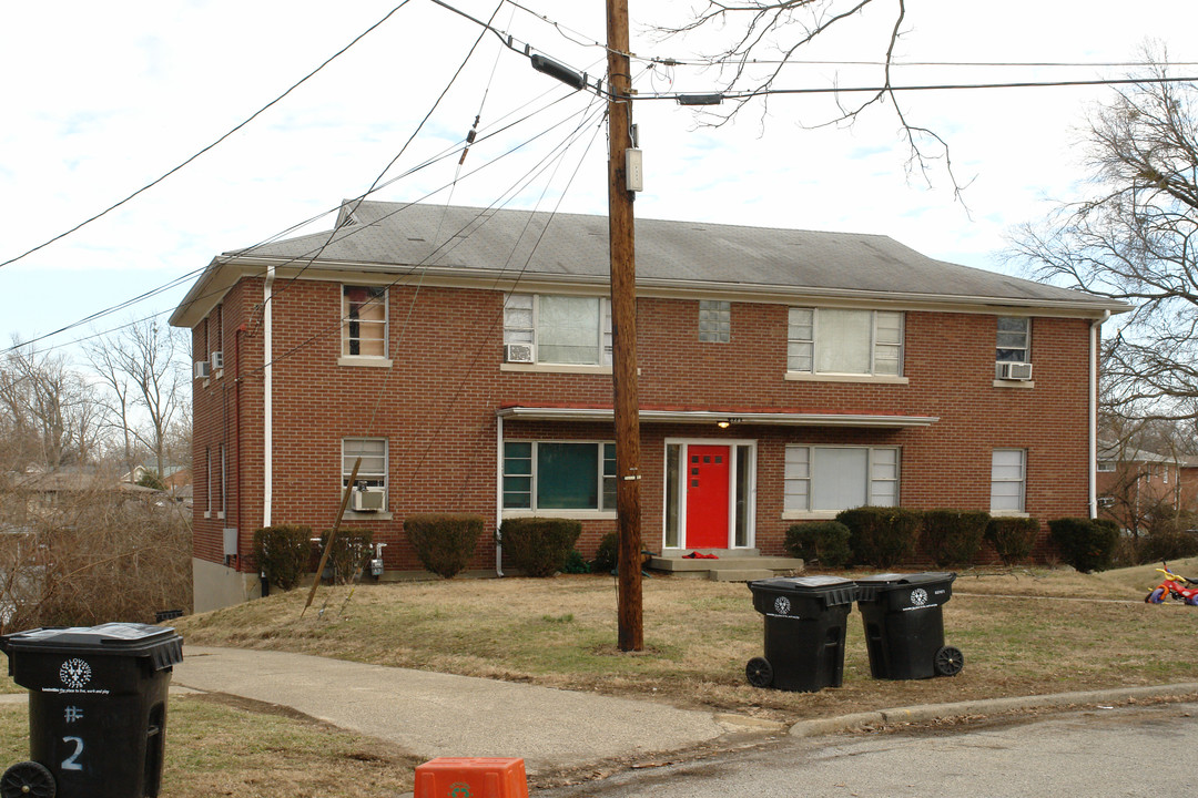 323 Ridgedale Rd in Louisville, KY - Foto de edificio