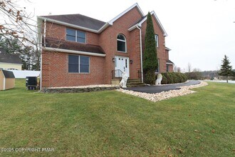 5502 Concord Dr in Stroudsburg, PA - Building Photo - Building Photo