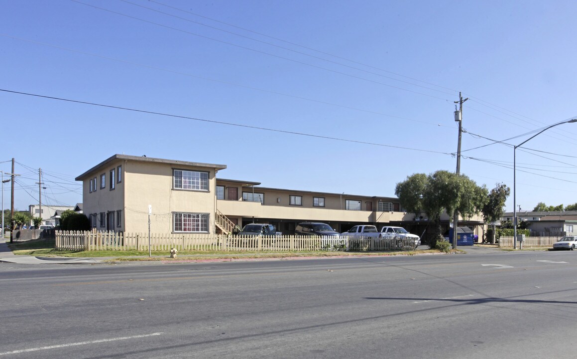 1437 Garner Ave in Salinas, CA - Building Photo