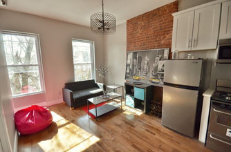 1076 Dean St in Brooklyn, NY - Building Photo - Interior Photo