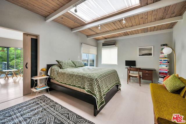 property at 380 Tamarac Dr