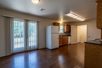 2205 W Wellington St in Wagoner, OK - Building Photo - Building Photo