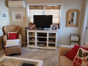 79 Rochester Ave in East Atlantic Beach, NY - Building Photo - Building Photo