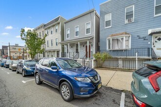 207 68th St in Guttenberg, NJ - Building Photo - Building Photo