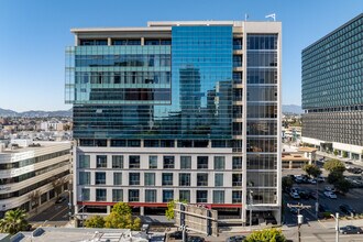 The Summit on Sixth in Los Angeles, CA - Building Photo - Building Photo