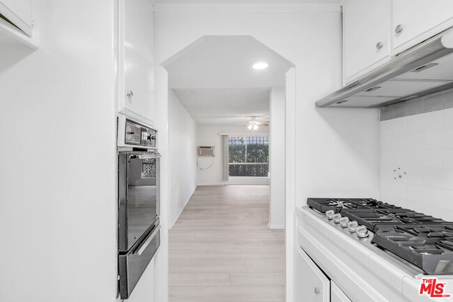 property at 2332 S Beverly Glen Blvd