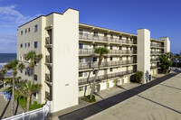 Eastwind Condos in Satellite Beach, FL - Foto de edificio - Building Photo