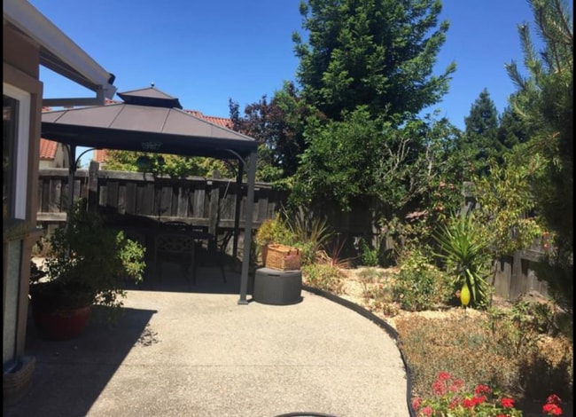 20112 Glenwood Dr in Castro Valley, CA - Building Photo - Building Photo