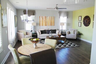2208 Sea Dune Dr in North Myrtle Beach, SC - Building Photo - Building Photo