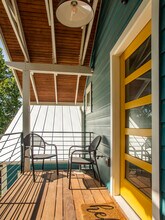 2016 McCloskey St, Unit 2 in Austin, TX - Building Photo - Building Photo
