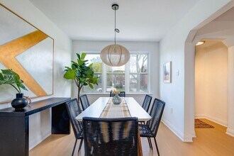 40 Stamford Square N in Toronto, ON - Building Photo - Building Photo