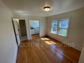 546 Merrimac St in Oakland, CA - Building Photo - Building Photo