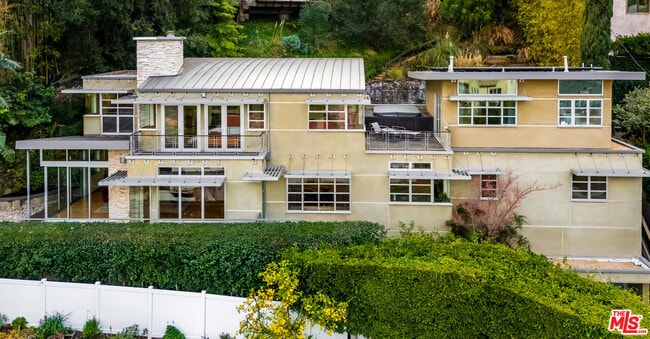 property at 1625 N Crescent Heights Blvd