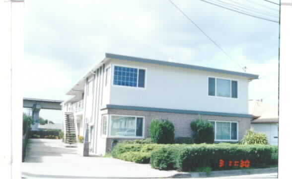 917 Liberty St in El Cerrito, CA - Building Photo - Building Photo