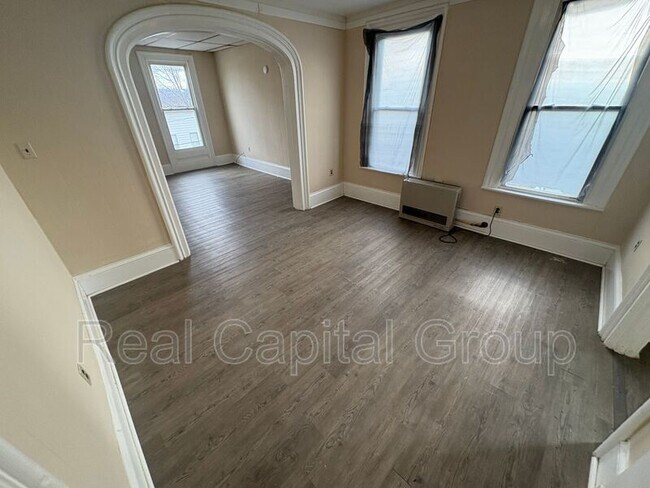 137 Main St in Cohoes, NY - Building Photo - Building Photo